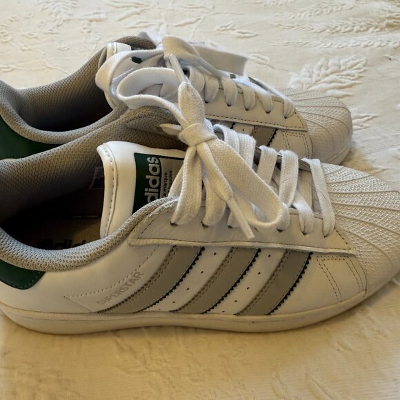 Adidas XLG white green sneakers size 7.5 Court leather women Sporty Athletic - Picture 1 of 6